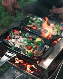 Snow Peak Cast Iron Sandwich Skillet^ Cast Iron