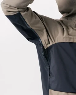 Snow Peak Toned Trout 2.5L River Jacket^ Outerwear